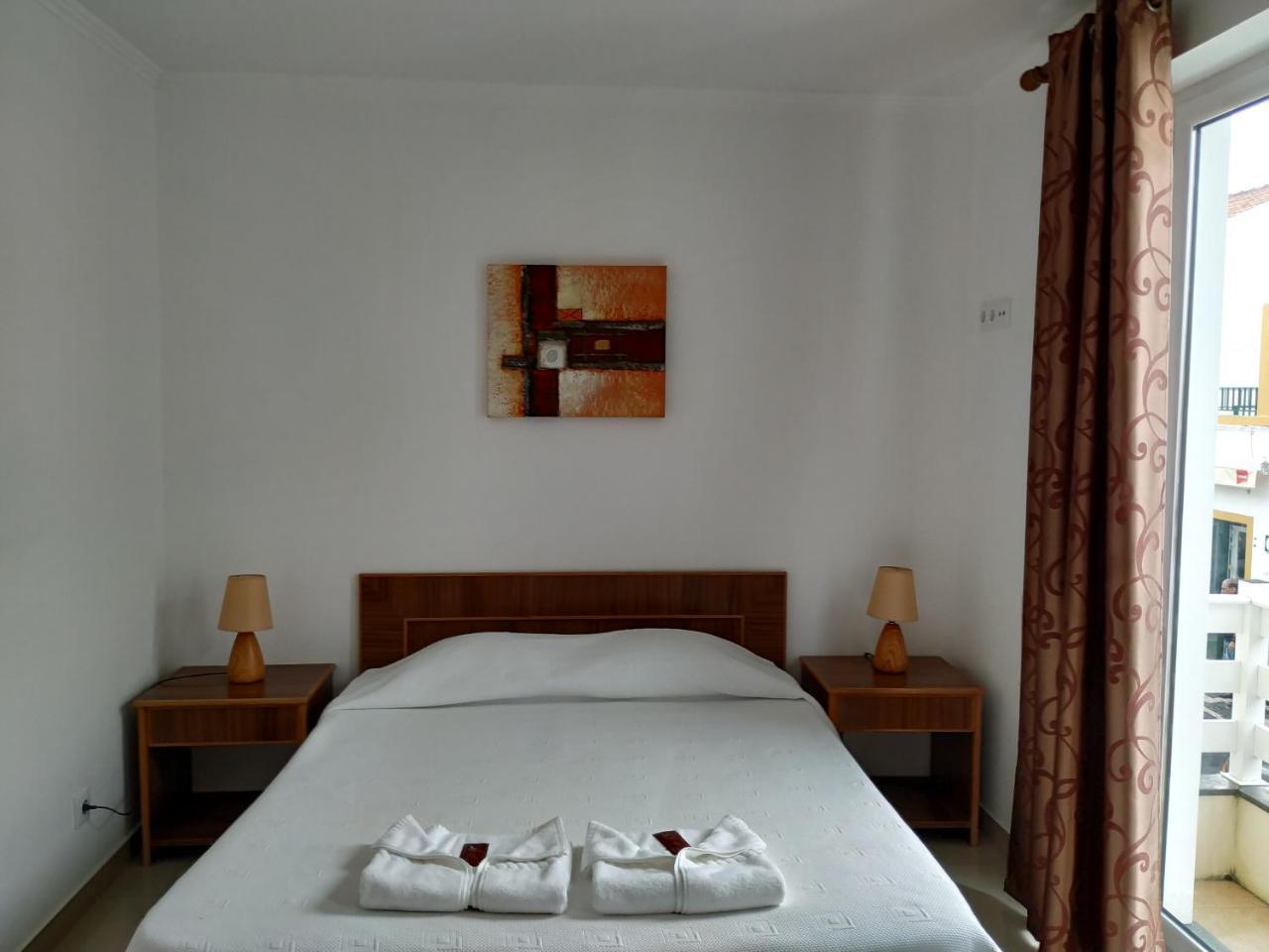Costa & Isaias Apartamentos Angra do Heroísmo Extérieur photo