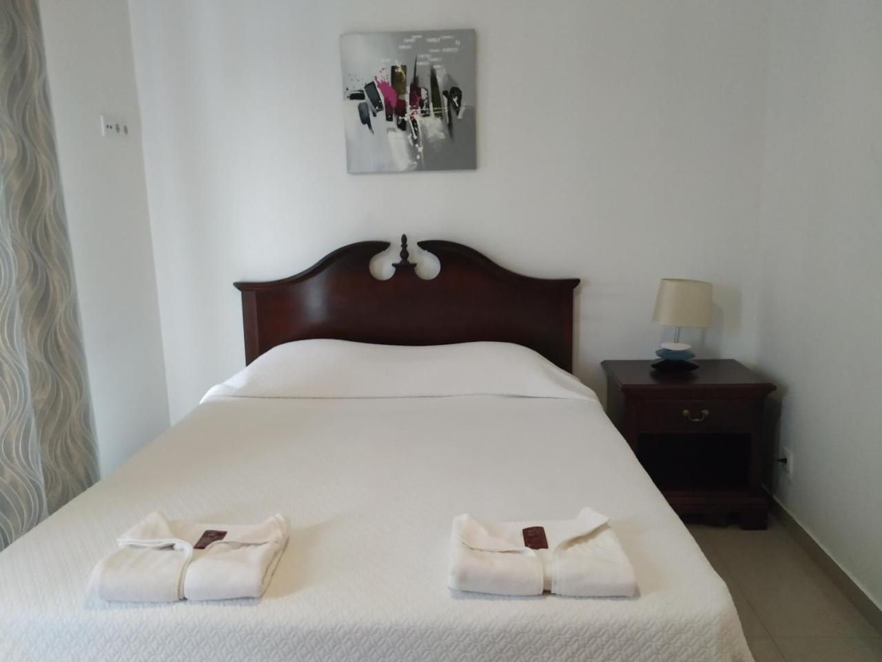 Costa & Isaias Apartamentos Angra do Heroísmo Extérieur photo