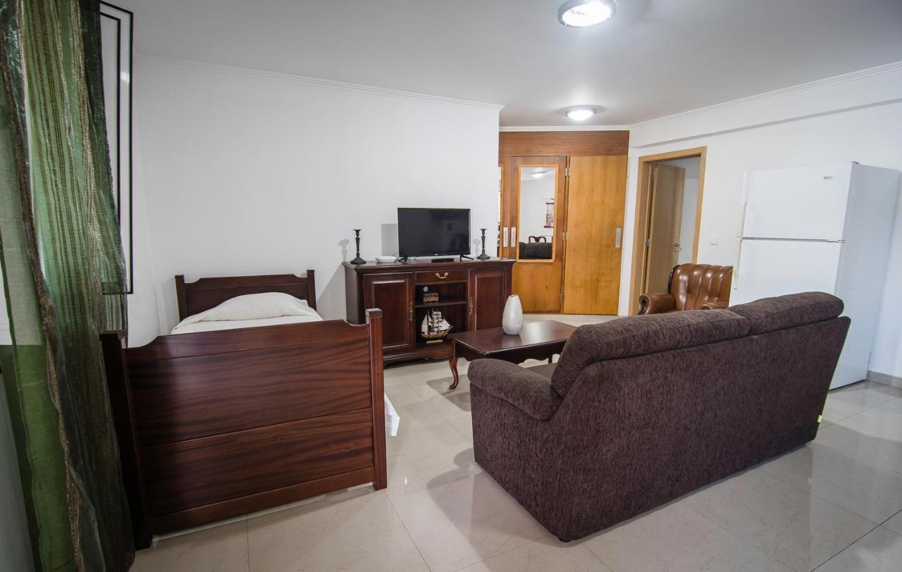 Costa & Isaias Apartamentos Angra do Heroísmo Extérieur photo