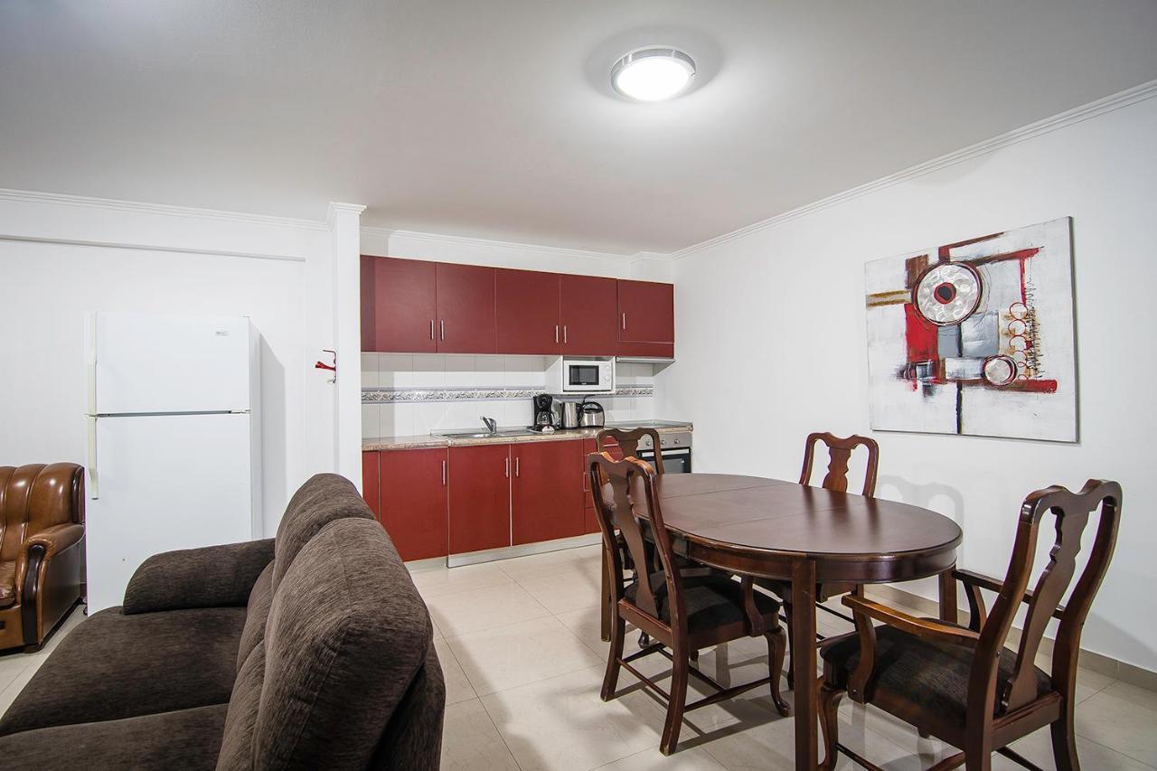 Costa & Isaias Apartamentos Angra do Heroísmo Extérieur photo